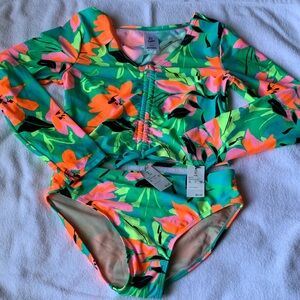 Art Class Bikini set size XL 14
Two piece
